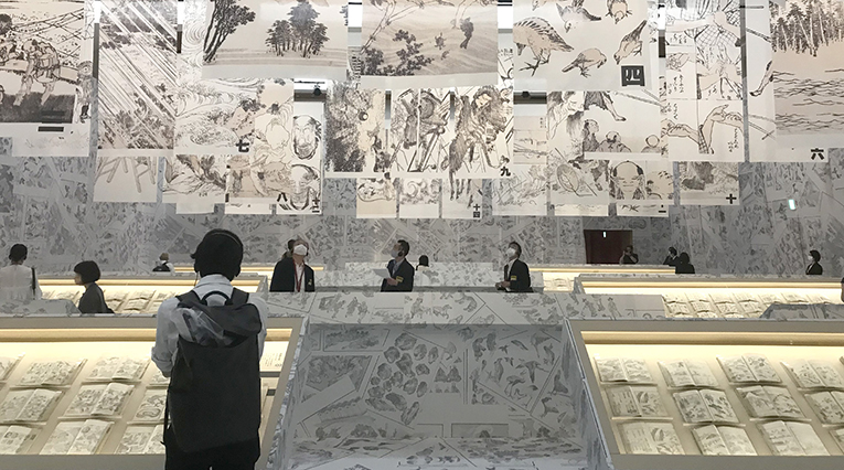 見渡す限り一面北斎！ 特別展「北斎づくし」レポート｜【北斎今昔